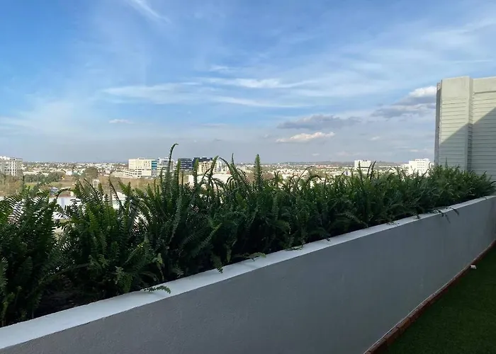 Luxurious And Modern Apartment In North Zone