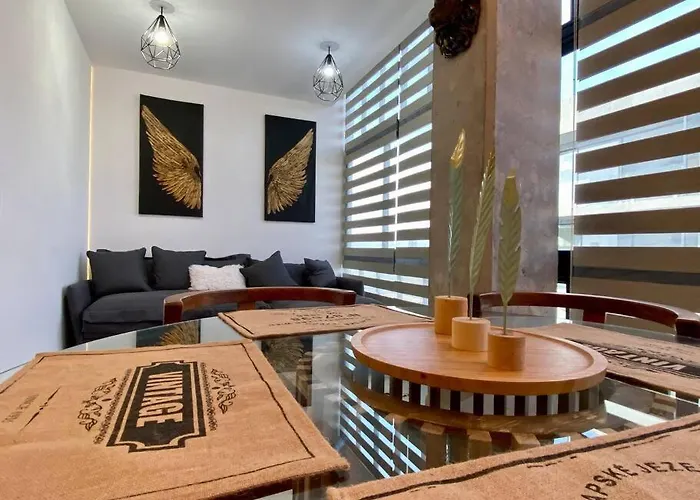 Luxurious And Modern Apartment In North Zone